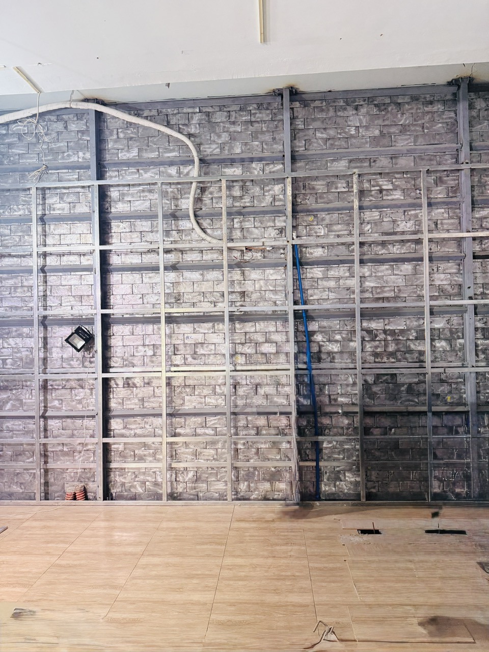 gạch chì cản xạ